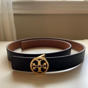 Never Worn/Authentic Tory Burch Reversible Leather Logo Belt